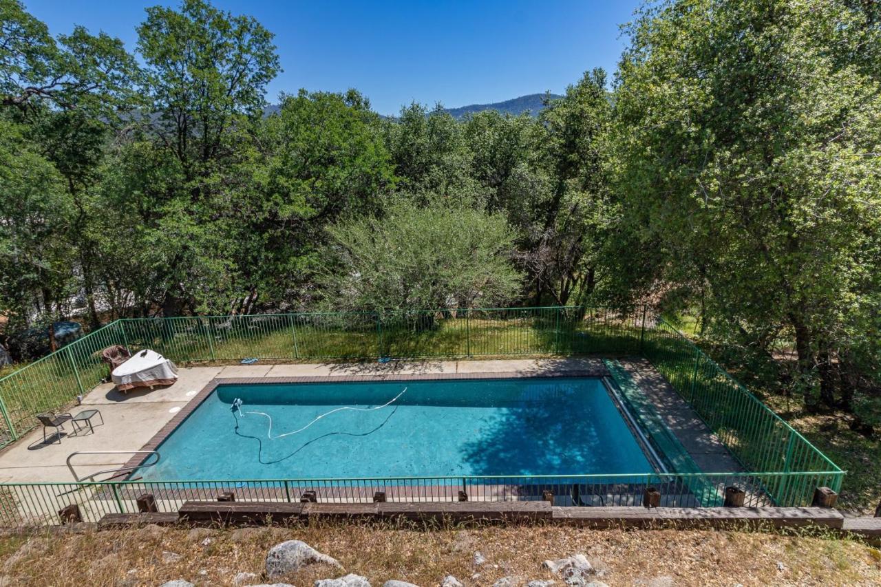 Вилла Hodges Hill Yosemite House Окхерст Экстерьер фото